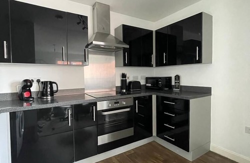Wolverhampton Apartment | Grand Station Suite