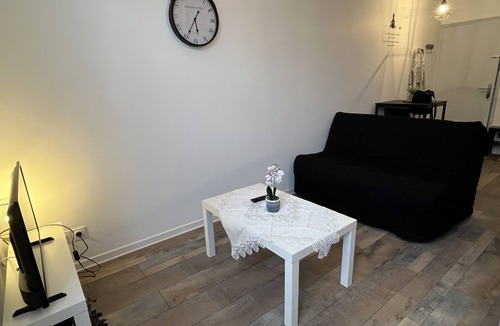 Bourgogne Apartment | Grand Studio au Calme Proche Cathédrale-parking Possible