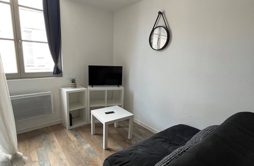 Bourgogne Apartment | Grand Studio au Calme Proche Cathédrale-parking Possible