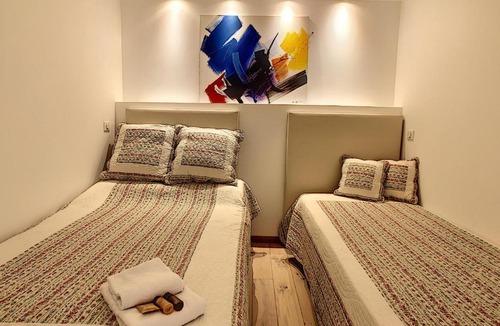 Cannes City Centre Apartment | Grand studio cabine à côté des plages NER634