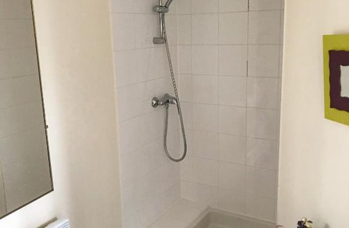 Lanrivoare Apartment | Grand studio calme et cosy