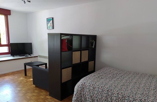 Secteur 1 Apartment | Grand Studio Centre Ville Proximité Gare Avec Garage