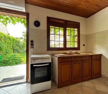 Flins-sur-Seine Apartment | Grand studio en rez-de-jardin