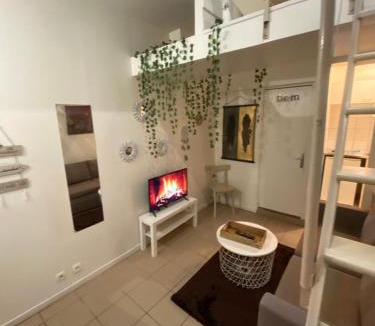 Ermont Apartment | Grand studio Ermont