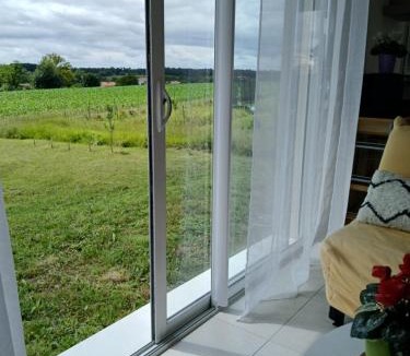 Saint-Simon-de-Bordes House | Grand studio récent indépendant