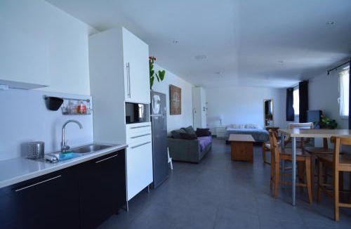 Goussainville Apartment | Grand studio indépendant avec jardin