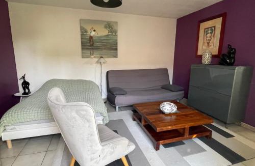Septeme Apartment | Grand Studio Indépendant avec Terrasse & Jardin