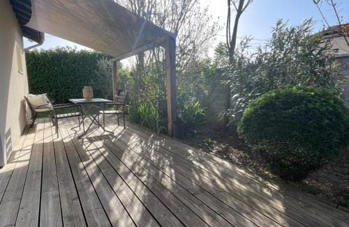 Septeme Apartment | Grand Studio Indépendant avec Terrasse & Jardin