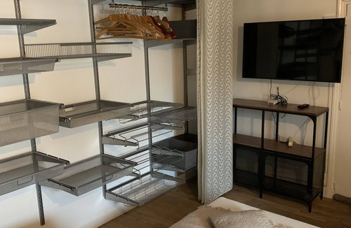 Val-de-Grace Apartment | Grand Studio Paris 13em BD DE Port Royal
