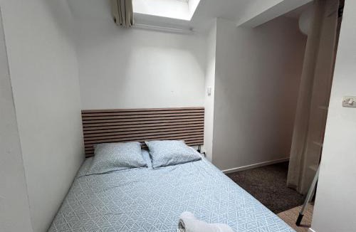 Bourgogne Apartment | Grand studio rdc au calme, centre ville prox Cathédrale