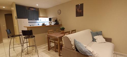 Barcelonnette Apartment | Grand Studio Tout Confort pour 3 personnes Linge en option