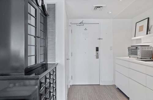 West Avenue Apartment | Grand Suite with Private Balcony, Pool, and Gym