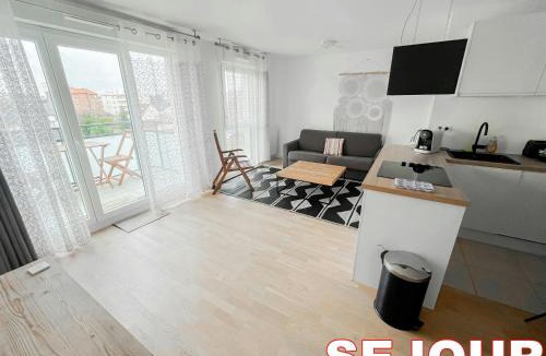 Champeval Apartment | Grand T2 neuf 2023 avec parking - 5 min du métro