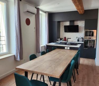 Castelnaudary Apartment | Grand T4 lumineux 200 m du port