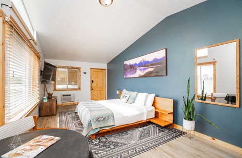 Tetonia Cabin | Grand Teton Suite