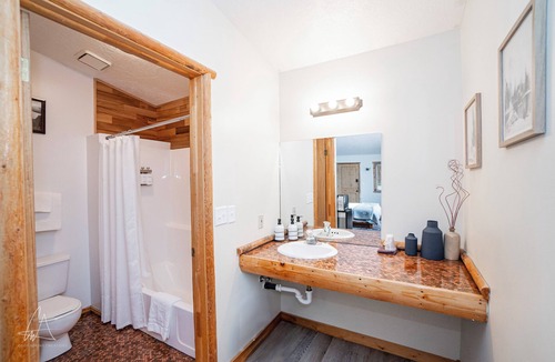 Tetonia Cabin | Grand Teton Suite