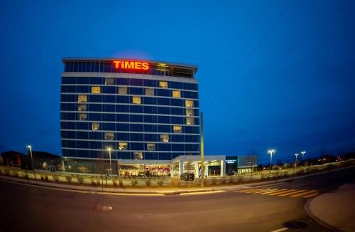 Drummondville Hotel | Grand Times Hotel Drummondville