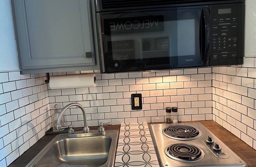 Acme Condo | Grand Traverse Beach Studio