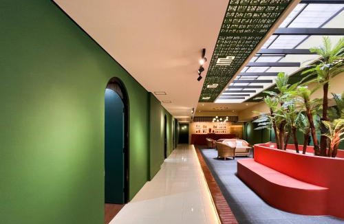 Dinoyo Hotel | Grand UNISMA Stay Syariah RedPartner