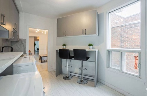 Griffintown Apartment | Grand Urban | 4BR Luxe Stay in Griffintown