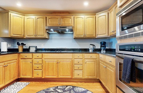 Old Orchard Beach Condo | Grand Victorian #403