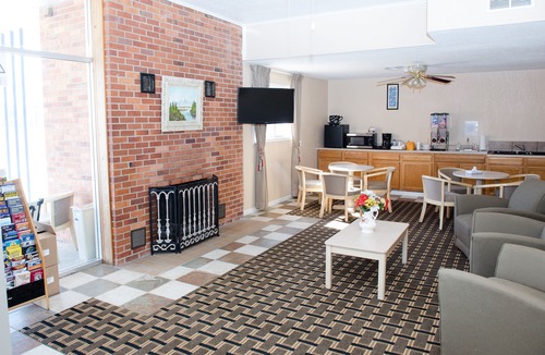 Grandview Plaza Hotel | Grand View Plaza Inn & Suites