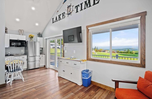 Weirs Beach Hotel | Grand View Resort