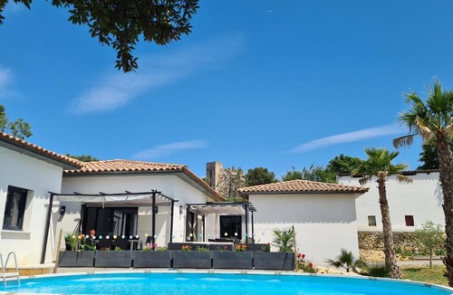 Brouzet-les-Quissac Villa | Grand villa avec piscine privée à 40min de la mer