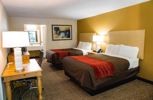 Helenwood Hotel | Grand Vista Hotel