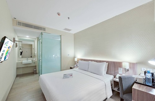 Manado City Centre Hotel | Grand Whiz Megamas Manado