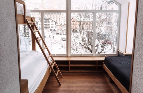 Engelberg House | GRAND your home with common kitchens with self check-in