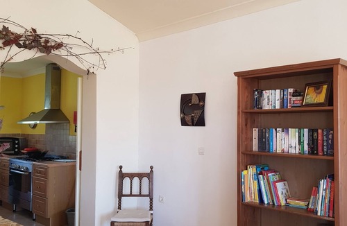 Saint-Pierre-de-Juillers House | Grande Villa Avec Piscine Privée