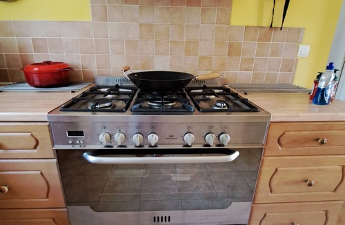 Saint-Pierre-de-Juillers House | Grande Villa Avec Piscine Privée