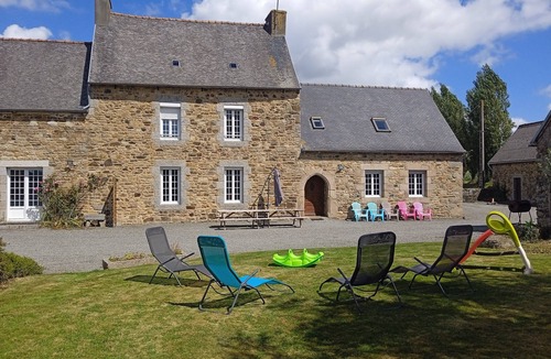 Ploezal House | Grande Longère