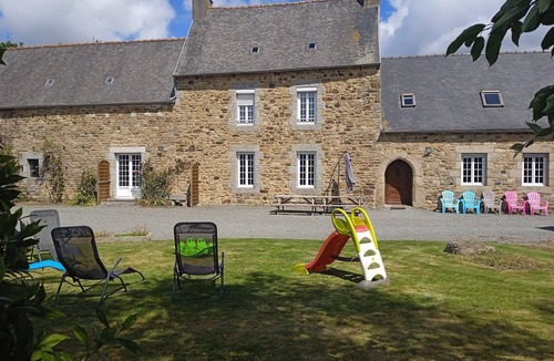 Ploezal House | Grande Longère