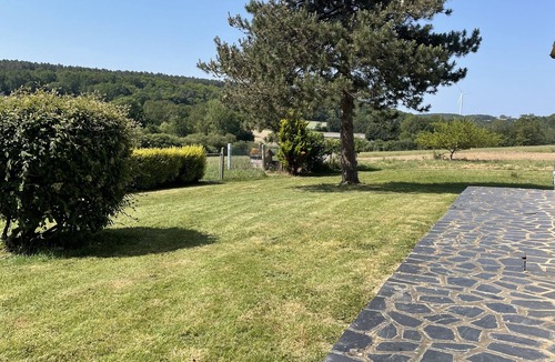 Saint-Laurent-sur-Oust House | Grande Maison Familiale au Vert