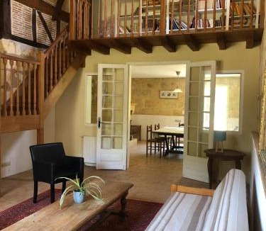 Saint-Medard-de-Mussidan House | Grande maison de charme en pierre