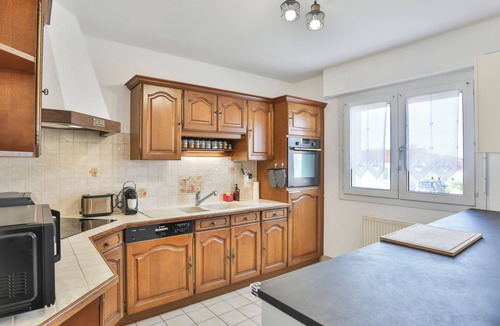 Chateau-d'Olonne House | Grande Maison avec Jardin, Parking, proche de la Plage