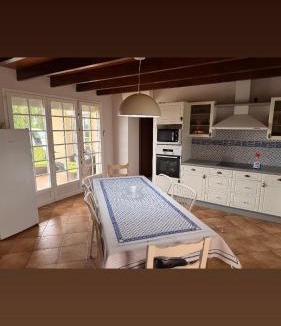 Montcabrier House | Grande maison 10 pers Vallée du lot avec piscine et terrain de pétanque