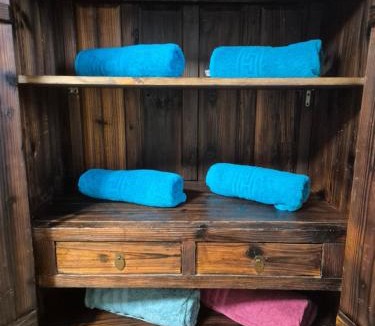 Chelles Villa | Grande maison 22 couchages ideal groupe ,proche Disney 20 min &Paris 30 min