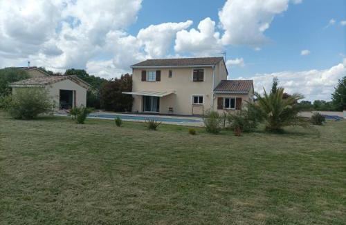 Dieupentale Villa | Grande maison avec piscine