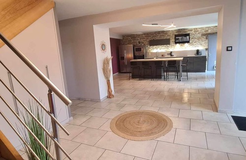 Mantry House | Grande Maison Avec Piscine