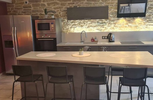 Mantry House | Grande Maison Avec Piscine