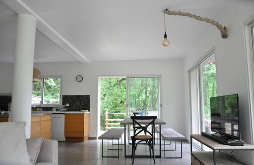 Vagnas House | Grande Maison Avec Piscine au Cœur des Gorges de L'ardèche