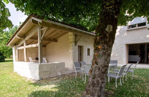 Agonac House | Grande maison avec piscine et étang privé, proche de Brantôme - FR-1-616-332