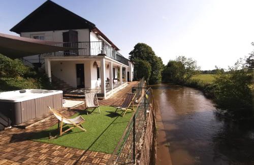 Sarge-sur-Braye Villa | Grande maison détente & loisirs