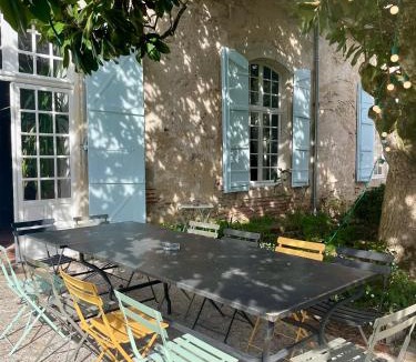 Le Ledat Villa | Grande Maison de famille, 12pers, Piscine privée, Vallée du Lot & Bastides