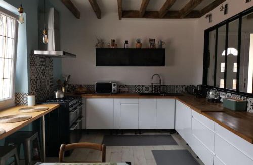 Noyant-Villages House | Grande maison de Touraine avec piscine chauffée