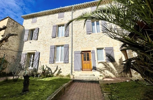 Saint-Gervais House | Grande Maison de Village Avec Terrasse et Cours Privées, Vallée de la Cèze