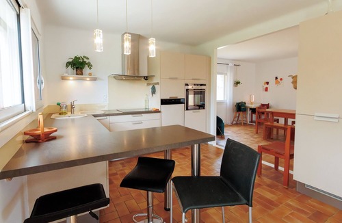Langlade House | Grande Maison Familiale Avec Piscine Dans Quartier Résidentiel Calme